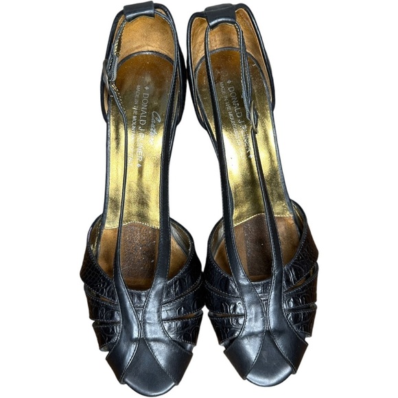 Donald J. Pliner Couture Italy Croc Print Strap Buckle Peep Toe Leather Pumps 8M - Picture 2 of 6